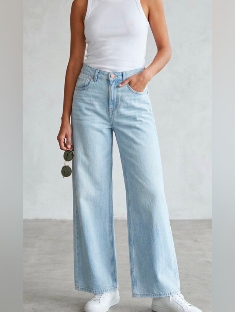 Sincerely Jules Light Wash Wide Leg Denim Jeans Size 11/30